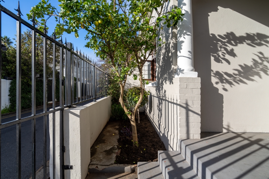 2 Bedroom Property for Sale in Observatory Western Cape